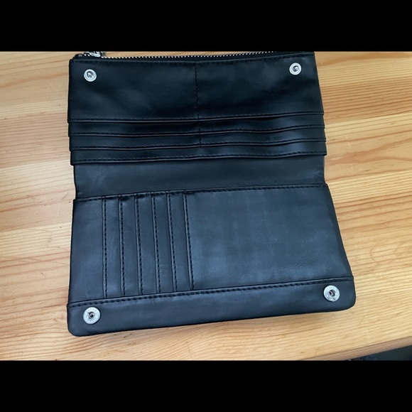 🌸GUESS wallet🌸 - Picture 11 of 15